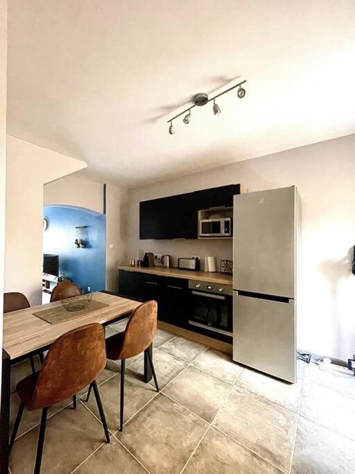 Jolie Maison De Ville - 4 Personnes - Wifi - Tv Моґійо Екстер'єр фото